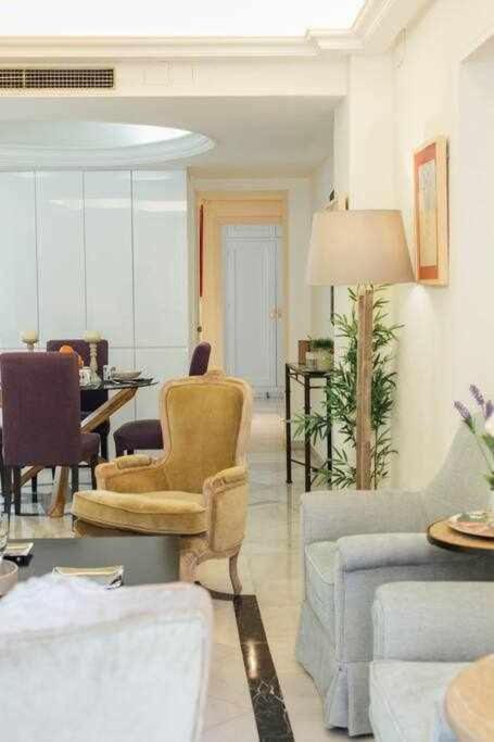 Apartamento Boutique Abades Севиля Екстериор снимка